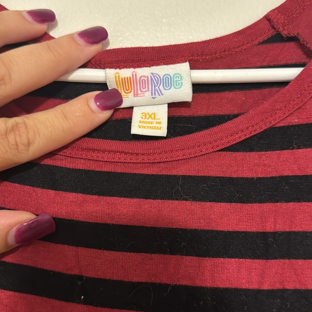 LulaRoe Randy - Picture 2 of 4